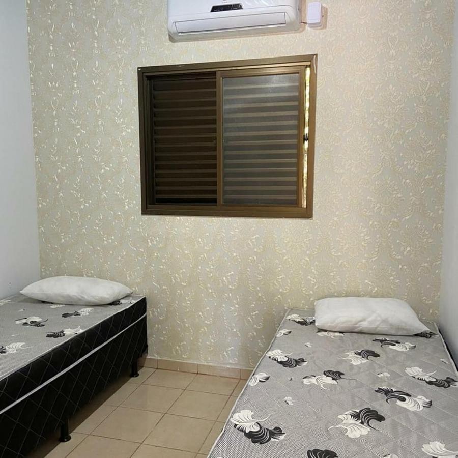 Casa Em Caldas - Piscina Solar E Eletrica Caldas Novas Kültér fotó